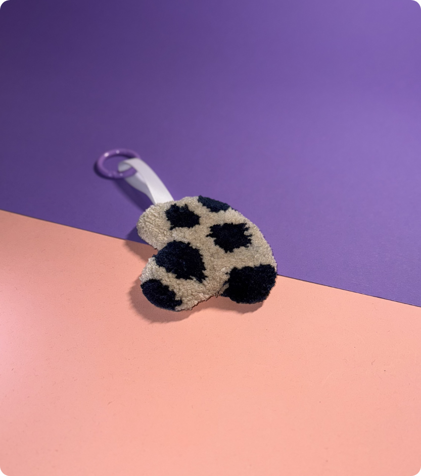 Keychain "Nivra"